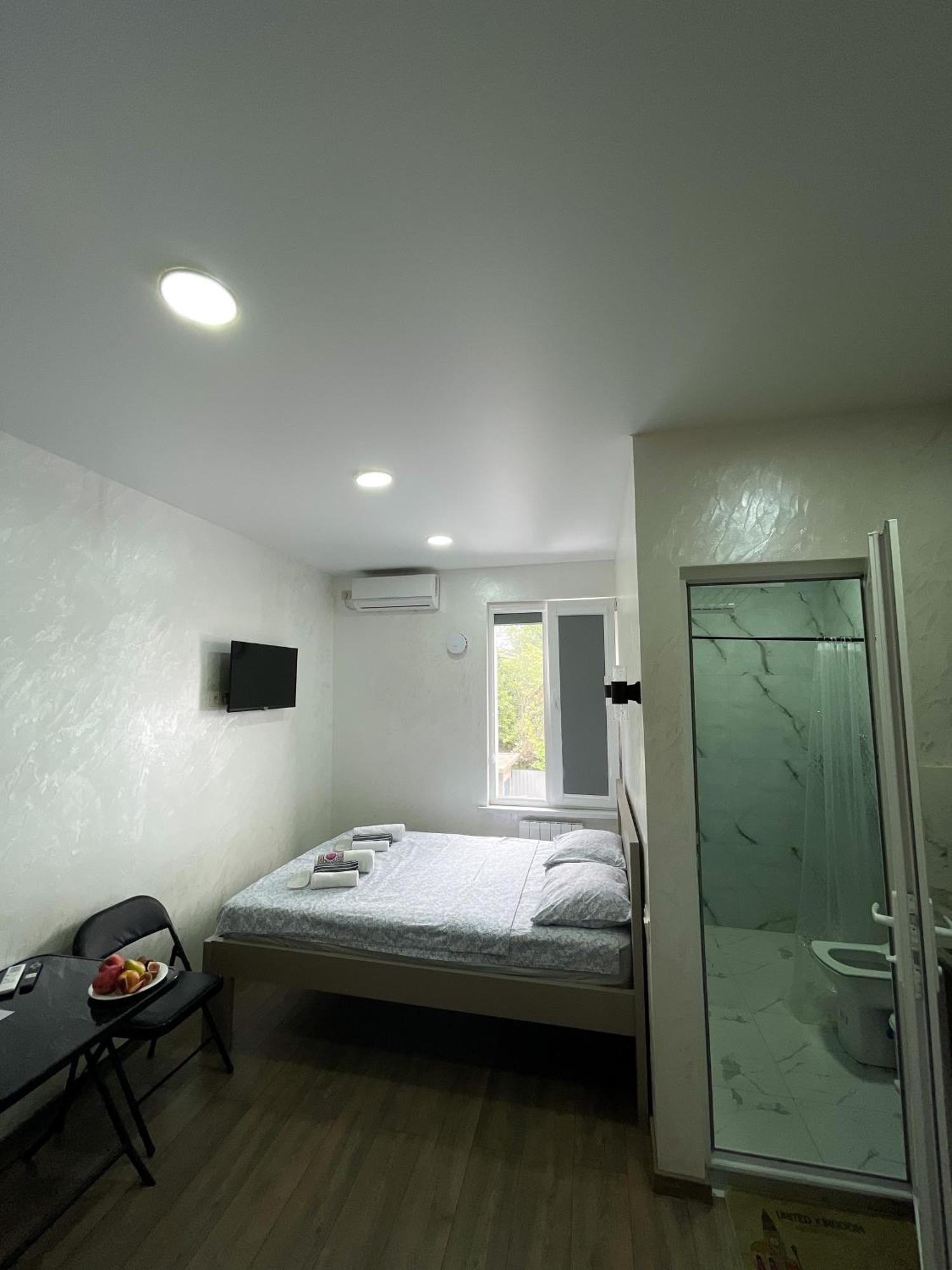 Sun And Moon Aparthotel Batumi Exterior photo